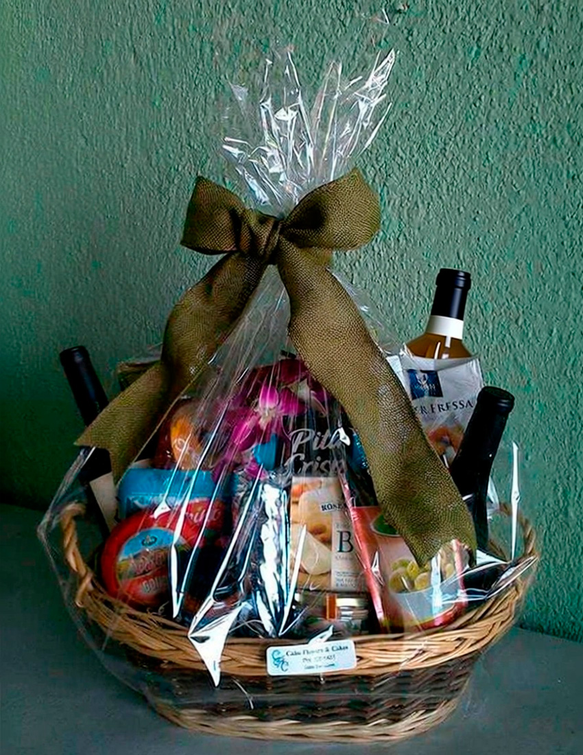 Gourmet Basket with Wine